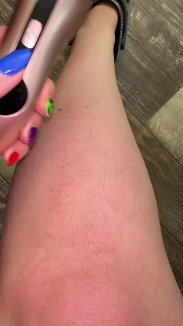 No razor burn, no cuts, nothing. #fyp #girlmath #shave #shaveitoff #shaveroutine #shavelegs #electricshaver #womensshaver #ttshop #TikTokShop #hair #razor #eletricrazor #leghair #everythingshower #pcos #hairygirl 
