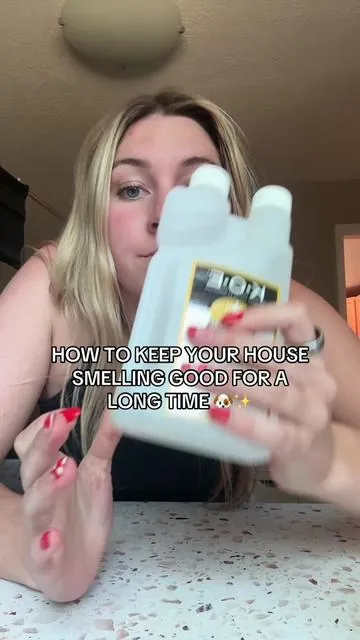 This is by far my favorite way to keep dog ofor out of my house and keep it smelling clean for a long time!! Ive been using this for years now and it has yet to fail me!  #housesmellgood #dogodor#dogodoreliminator #housesmellsamazing #dogodorremover #dogmusthaves#cleanfloor #dogsmell 