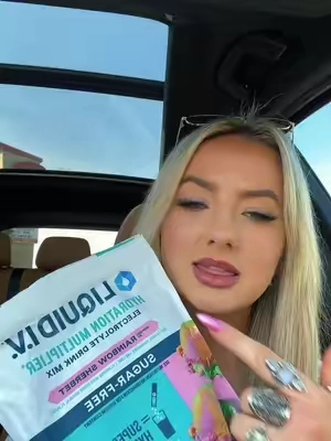 the bedt flavor and no one can convince me otherwise!!!! 🍧🍧🍧🍧 #rainbowsherbet #liquidiv #popsicleliquidiv #electrolytes #hydration #hydrate #water 