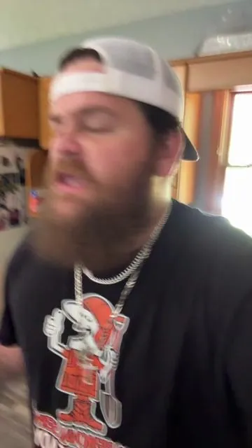 Nugget ice. 7 out of ten. 
