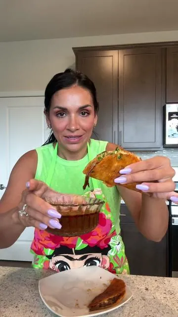 Oh my…BOMB! #birria #birriabombs #foodie 