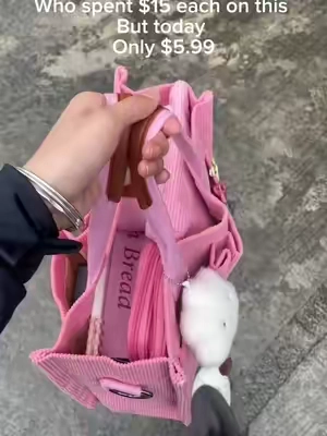 Cute bag!!!💓🛍️🎉🏖️🌈🌷💌 #foryou #ad #TikTokMadeMeBuylt #tiktokshopdealsforyoudays #fashion #whatsinmybag #totebag #trendy #cutebag #summer2024 #pin 