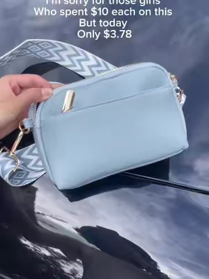 OMG!!!!Cute!!!loveee🥳❤️‍🔥🎉✨💗🌈#bag#crossbodybag #TikTokMadeMeBuylt #foryou #summerbag #blue#fashion #cutebag #tiktokshopdealsforyoudays #ad #whatsinmybag #TikTokShop #newbag#packmybag #OOTD #cute #summervibes 