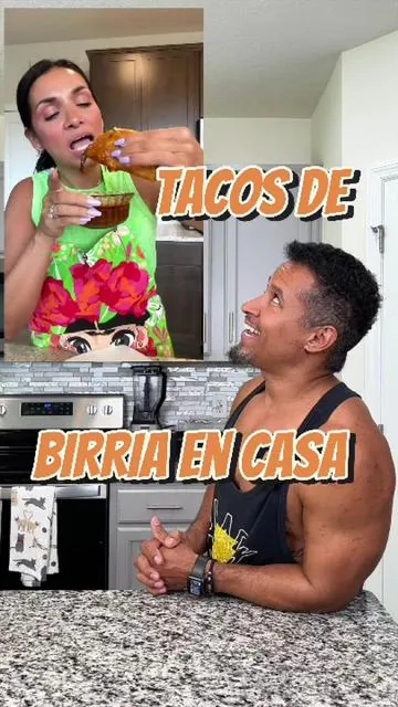 Intentando Hacer Tacos De Birria 🌮 En Casa 🤤 #birria #birriatacos #tacodebirria  Video de: @Bonnie Lee  @EZ Bombs 