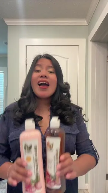 Naturalsant Shampoo @Natural Sant USA #shampoo #crecimentocapilar #onionrosemarybiotinshampoo #shampoogrowhair #hairgrowth #shampooparacrecimiento #crecimientodelcabello #parati #foryou #fyp #crecimientodecabello #sarahudson51 #foryoupage #tiktokmademebuyit 