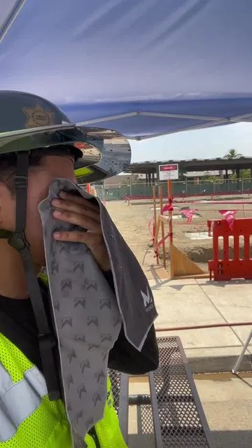 Best portable wasit fan for this 180 degree weather!!##bluecollar #construction #dealsforyoudays #constructionlife #outdoorlife #bluecollarbabe #bluecollarwife #fypシ゚viral 