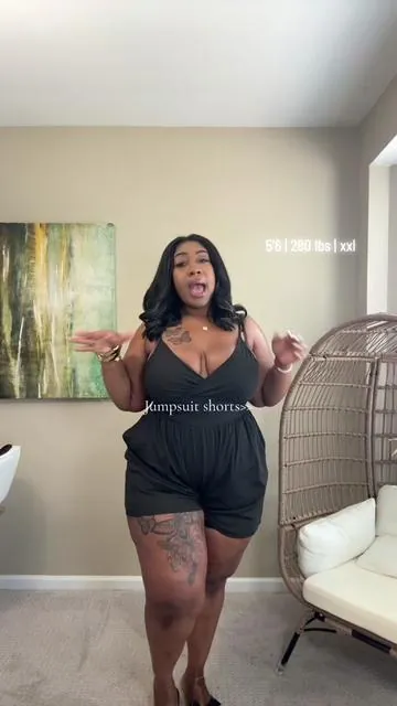 Get this short jumpsuit , they have more colors #jumpsuit #romper #jumpsuitoutfit #tiktokshop #plussizeoutfit 
