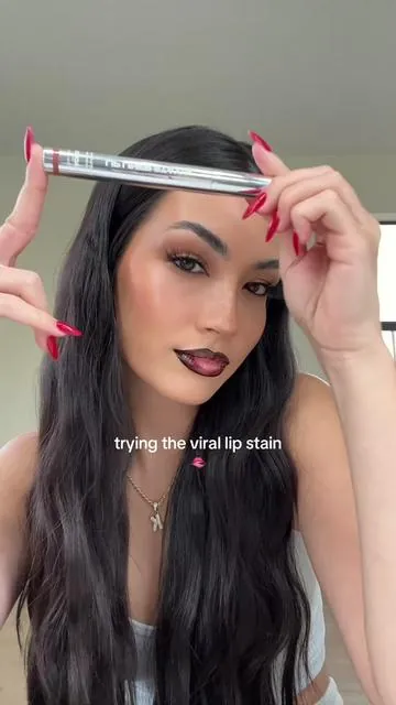 Ooo have you tried the viral lipstain??? 👀 #lipstain #lipcombo 