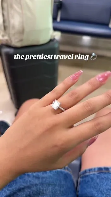 it’s soo just pretty, i might just switch my actual ring for this one 🤣 #weddingring #travelring #diamondring #radiantring 