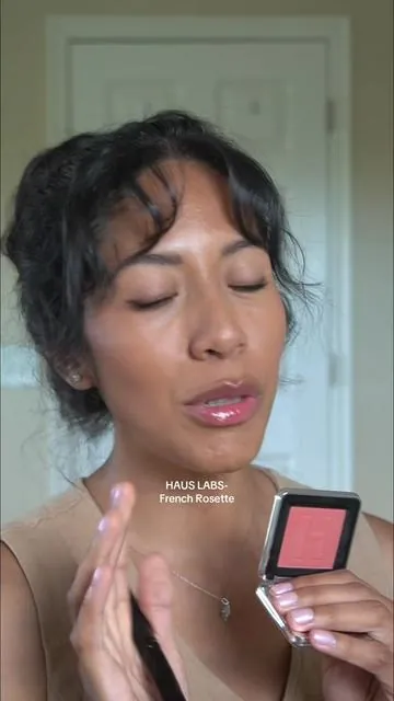 @Haus Labs by Lady Gaga PERFECT …. Just PERFECT!!!  #blush #hauslabs #latinacontentcreator #softmakeup #morenita #beauty #fypシ゚viral 