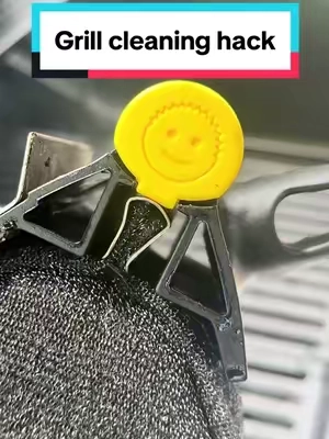 Replying to @Coillearnach best grill cleaning hack this grilling season! #grillcleaning #bbq #grilling #bbqtiktok #bbqdaddy #scrubdaddy #tiktokmademebuyit #tiktokmarketplace #tiktokshop 