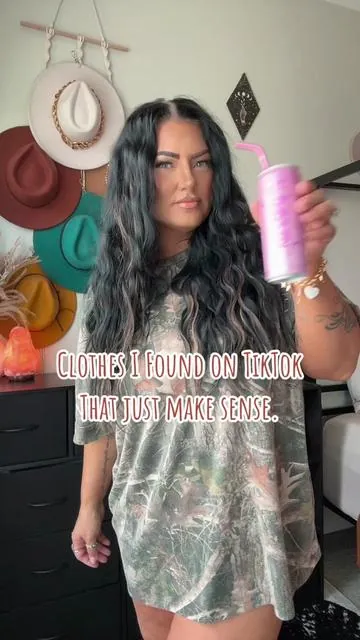 The way the OQQ body suits sucks everything in 👌🏼 yall need them. Also everything is on Back to school sale. Welcome 🫶🏻