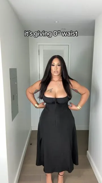 is this real? #corsetdress #milkmaiddress #creatorsearchinsights 