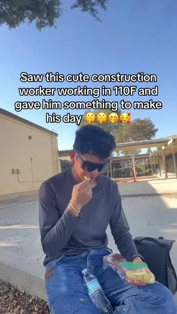 Gave this cute construction worker my waist fan and he loved it !!#waistfan #outdoors #fan #portablefan #bluecollarboys #constructionlife #landscape #lunchbreak #bluecollar 