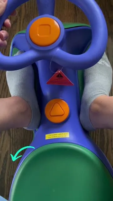 This is too much fun!!! Also I meant to say the WHEELS in front have led lights 🤦🏽‍♀️ #CapCut #tiktokshop #kids #rideontoy #hotchristmastoys 