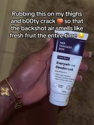 It rubs in clear & smooth & smells sooo delicious 🤤 10/10‼️  #hygieneroutine #herfantasybox #naturaldeodorant #femininehygiene #creatorsearchinsights #everywheredeodorant 
