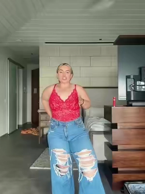 Literally if you have a long torso- this will be your best friend!!! This is a xxl!! #fashiontok #BeautyTok #plussizeootd #plussize #festivaloutfits #viralbodysuit #plussizefashion #fyp #TikTokMadeMeBuylt #viralbodysuit #goingoutoutfit #summercolors #summeroutfit #outfitcheck #foryoupage 