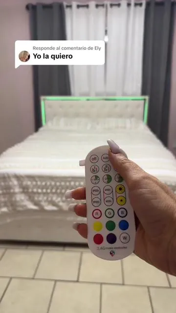 Respuesta a @Ely           #Marco de #cama LED #AMERLIFE con luces LED Cabecero ajustable Botón de terciopelo Acentos de espejo con mechón/acrílico, no se necesita somier marco de marco de cama                           #AMERLIFE LED Bed Frame with Led Lights Adjustable Headboard Velvet Button Tufted/Acrylic Mirror Accents, No Box Spring Needed marco de marco de cama