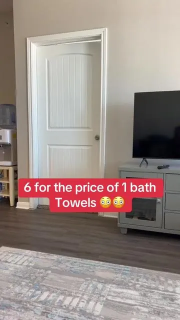 Get Six extremely soft, lightweight, absorbent towels for the price of one 🧺 They are so softtt #towel #bathtowels #bath #soft #towels #deals #bathroomessentials #shower 