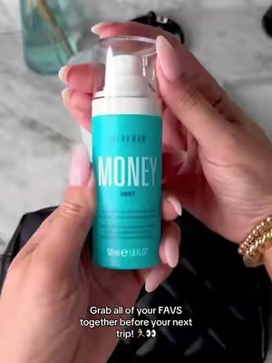 Your viral favorites but make them mini 🤗 Now available on TikTok shop! ⭐️ #colorwow #colorwowdreamcoat #minisize #travelsize 