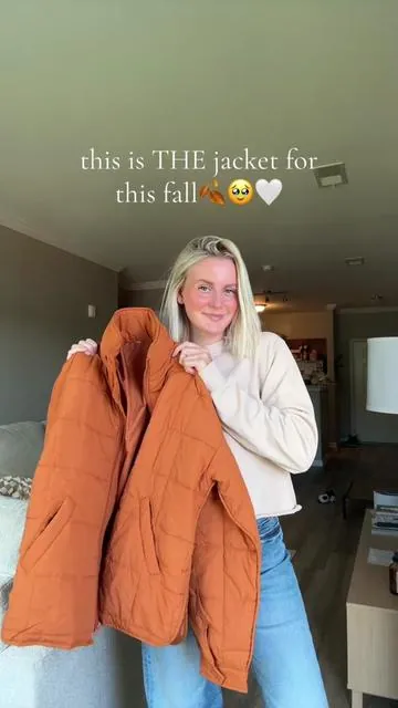 TikTok shop is coming throughh with the fall clothes😭 I’m actually obsessed 🍂🍂 #fallfashion #falljacket #womensjacket #womensfashion #tiktokshop #tiktokshopfinds #falloutfits 
