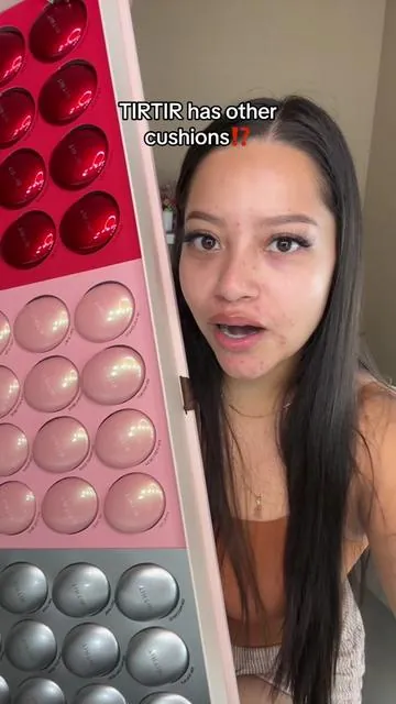 @TIRTIR Inc. is making KBeauty available to more and more people! Pink and silver cushions are now available in 20 shades each 😍 which one are you choosing?? #ad #tirtir #tirtircushion #kbeauty #cushionfoundation 
