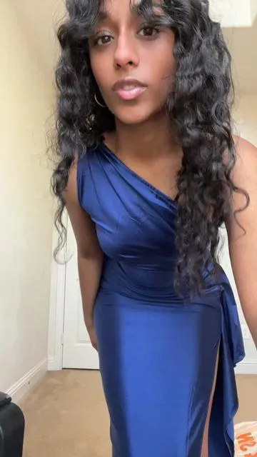 this is probably my favorite dress ive ever worn #memorisea 