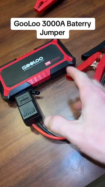 #gooloo #cartrouble #deadbattery #mechanic #diesel #dieseltruck #dieselmechanic #car 