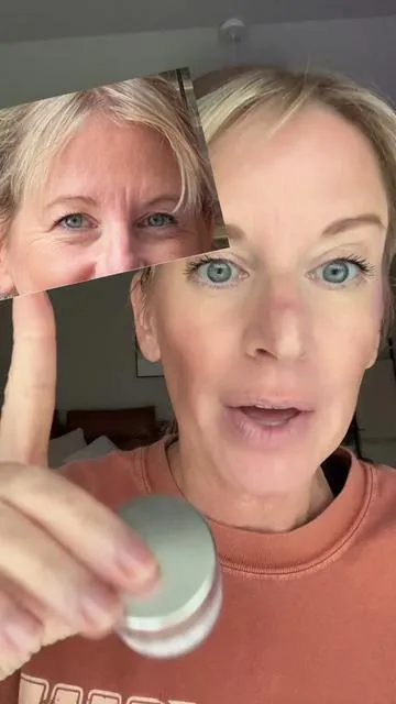 GoPure Advanced Repair Eye Cream is by far the best eye cream I have ever used. Peptides are a game changer my friends! #eyecream #crowsfeet #eyeserum #hoodedeyes #antiagingskincare 