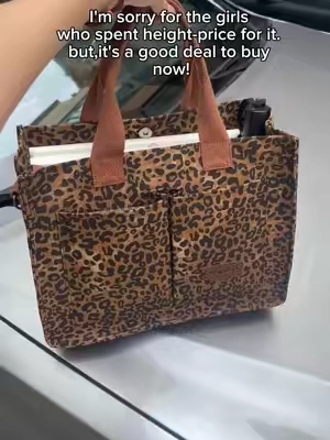 The new color is so suitable for autumn and winter 🥰Don't miss it!!! 2 piece sets are very convenient!!! 🫶🏻🎉🛍✨🤎🖤👻 #halloween2024 #laborday #tiktokmedemebuyit #fashion  #cutebag #bag #bags #everydaybag #falldealsforyou #foryou #totebag#bigbag#schoolbag#workbag#newbag#girls #fypp 