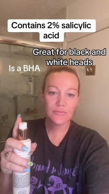 If you suffer from acne then this gentle acne cleanser w 2% salicylic acid is for you. The salicylic acid is a BHA best known for its exfoliating, pore cleaning and bacteria fogjting powers!! #oilypores #skincare #acne #acneskincareroutine #oilyskincare #acnetreatment 