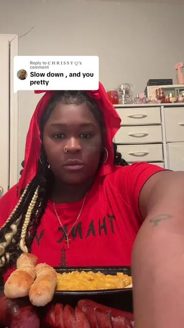 Replying to @𝐂 𝐇 𝐑 𝐈 𝐒 𝐒 𝐘 ꨄ here yall go , very slow , very classy , very demure #fyp #sausage #mukbang #slowversion #viral 