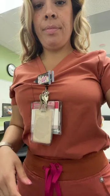 Happy Friday love!!! Don’t forget to wear your waist, trainer ladies to get that hourglass shape😆😆😆 #waisttrainer #fajas #hourglassfigure #fajasreductoras 