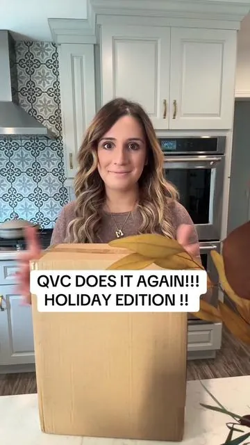 Okay THESE are SO GOOD!!!! Guys THEY WILL SELL OUT! #fyp #qvc #holidaycountdown #holidays #holidaydecorating #christmastiktok #holidays #holidayszn #seasonaldecor #christmastiktok #christmastok #cozyathome #cozy #cozyhome 
