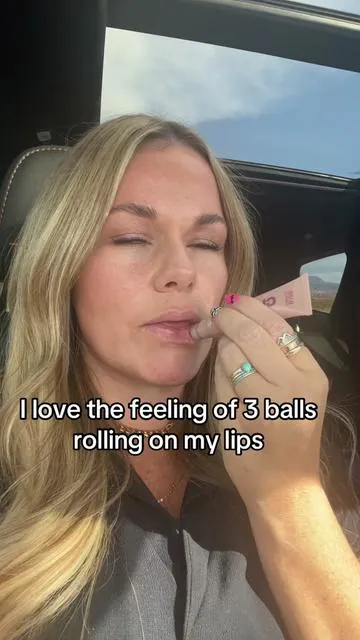 Your dry lips will thank you 💋 #cloud9 #liptreatment #peptideliptreatment #babeoriginal #tiktokshop #tiktokshopblackfriday #tiktokshopcybermonday @Babe Original  Lip treatment  Peptide serum treatment  Babe original cloud 9  Dry cracked lips