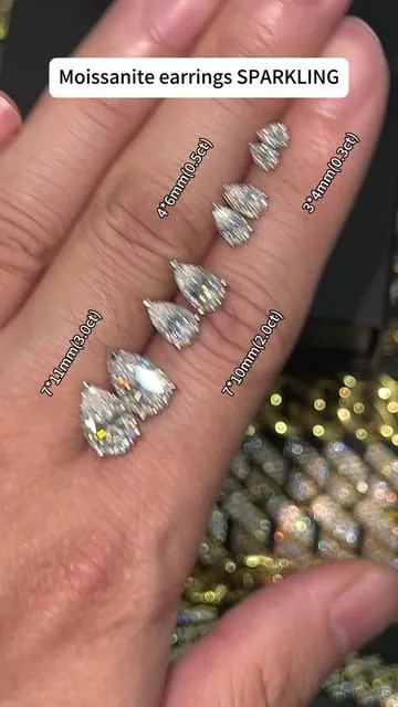 One of the best looking affordable sets of Moissanite earrings  on tiktok💎#RushReady#Jewelrylove#dealsforyoudays#VVS#JEWERLY#diamond#Moissanite#earrings #moissaniteearrings#tiktokshop#giftidea#fyp#delzzad#Halloweenlook