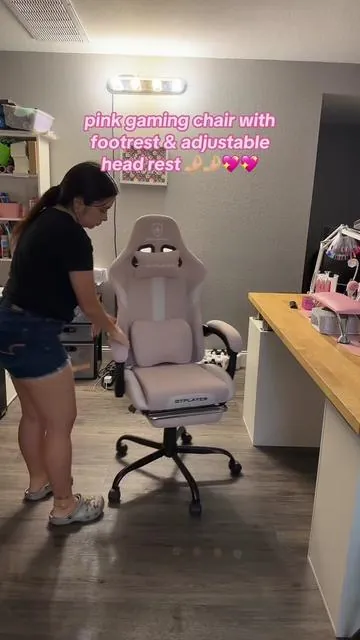 this pink gaming chair is a game changer! I love the foot rest, and the fact that it reclines 💖🤌🏼 #fyp #gamingchair #chairs #chair #pinkchair #officechair #makeupchair #gaming #gamingchairs #blackfridaydeals #comfy #tiktokmademebuyit #footrest #recliner 