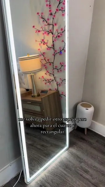 Me super encanto 🥰🥰🥰😍😍 #espejoled #espejoconluzled #led #espejogrande #TiktokShopHolidayHaul #TiktokShopBlackFriday 