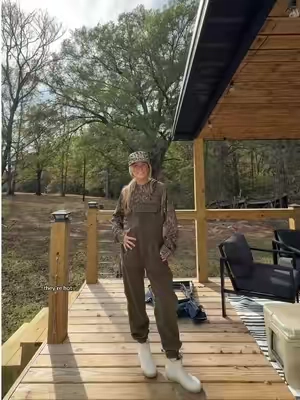 Back with another color in my favorite Tiktok shop find ever!!! I will live in these fleece overalls all winter #fallfashion #Outdoors #tiktokshopfinds 
