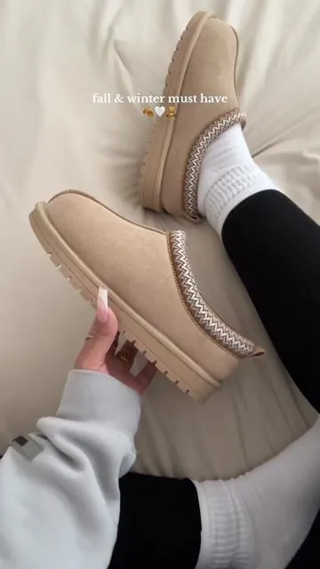 Get yours before they sell out😍  The cutest outdoor slippers! #fallshoes #wintershoes #autumnfashion #tiktokshopfinds #blackfridaydeals #tiktokshopblackfriday 