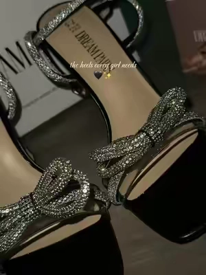 Los tacones que toda chica necesita 😍✨#heels #heelslove #@Dream Pairs #dreampairs #tacones #taconeschallenge #taconesaltos #zapatos #tiktokshop #gift 