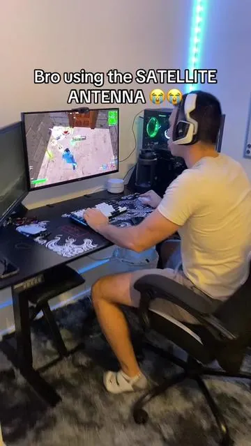 Now i can game wothout my homies roasting me #gamingmic #microphone #TikTokShop #tiktokshopcybermonday #tiktokshopblackfriday 