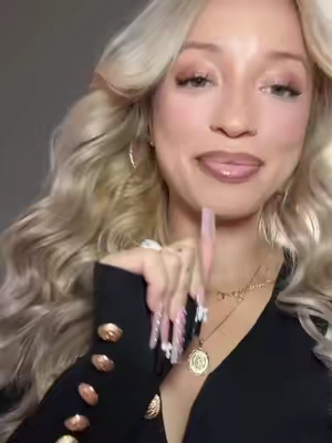 The perfecttt vanity and the perfect gift!! #fyp #tiktokshop #tiktokshopblackfriday #tiktokshopcybermonday #vanity #makeup #makeupvanity #beauty 