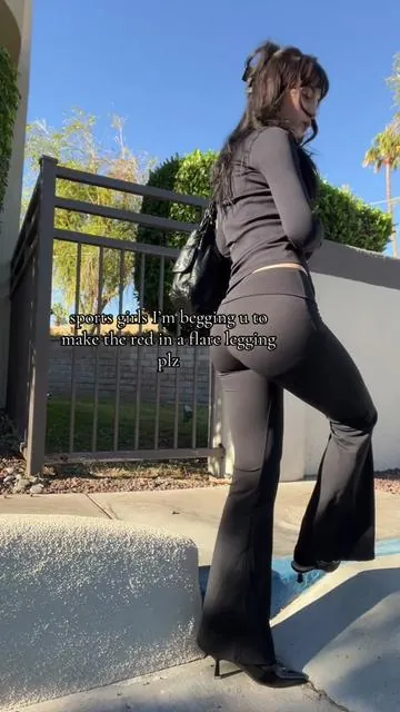 They have them in shorts but I NEED the red flare legging version PLZ 😭!! (I’m wearing the red top)  #kittenheels #ootds #women #sportsgirls #forwomen 