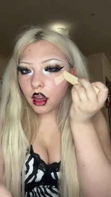 7435495671366667566
