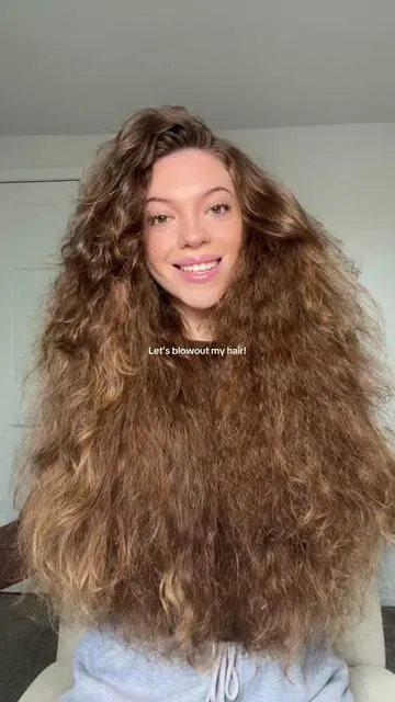 These blowout results had me shook 😍 folllow for hair tutorials ! #hair #hairtutorial #hairtok #blowout #blowoututorial #hairstyle #hairstyletutorial #easyhairstyle #curlyhair #longhair #wavytalk #tiktokshopblackfriday #tiktokshopcybermonday #blackfriday #cybermonday 