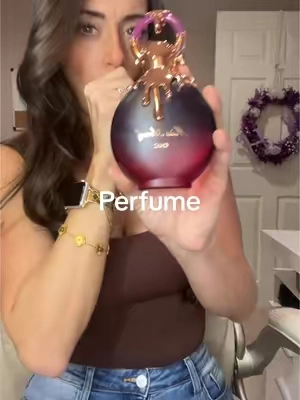 smells so lovely 😍 #gift #giftideas #perfumetiktok #perfumes #christmas #holiday 