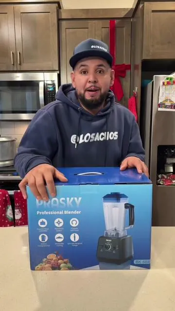Llego la comoetencia #praskyblender #losachos 