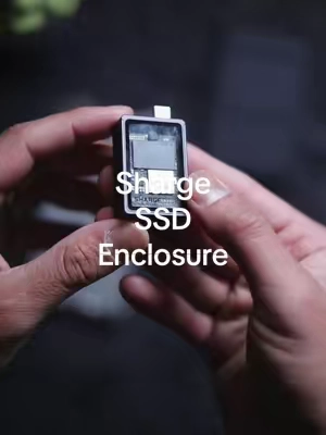 HUGE storage in a small package #tiktokshopblackfriday #tiktokshopcybermonday #falldealsforyou #bfcm #spotlightfinds #giftideas #futvollo #blackfriday #techtok #ssd #storage #contentcreator 