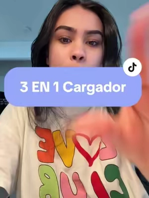 La cantidad de veces que he necesitado los tres solo para que esto esté aquí todo este tiempo.  #cargadorportatil #minifanportable #miniventiladorportatil #cosasquenecesitas #tiktokshopblackfriday #tiktokshopcybermonday 